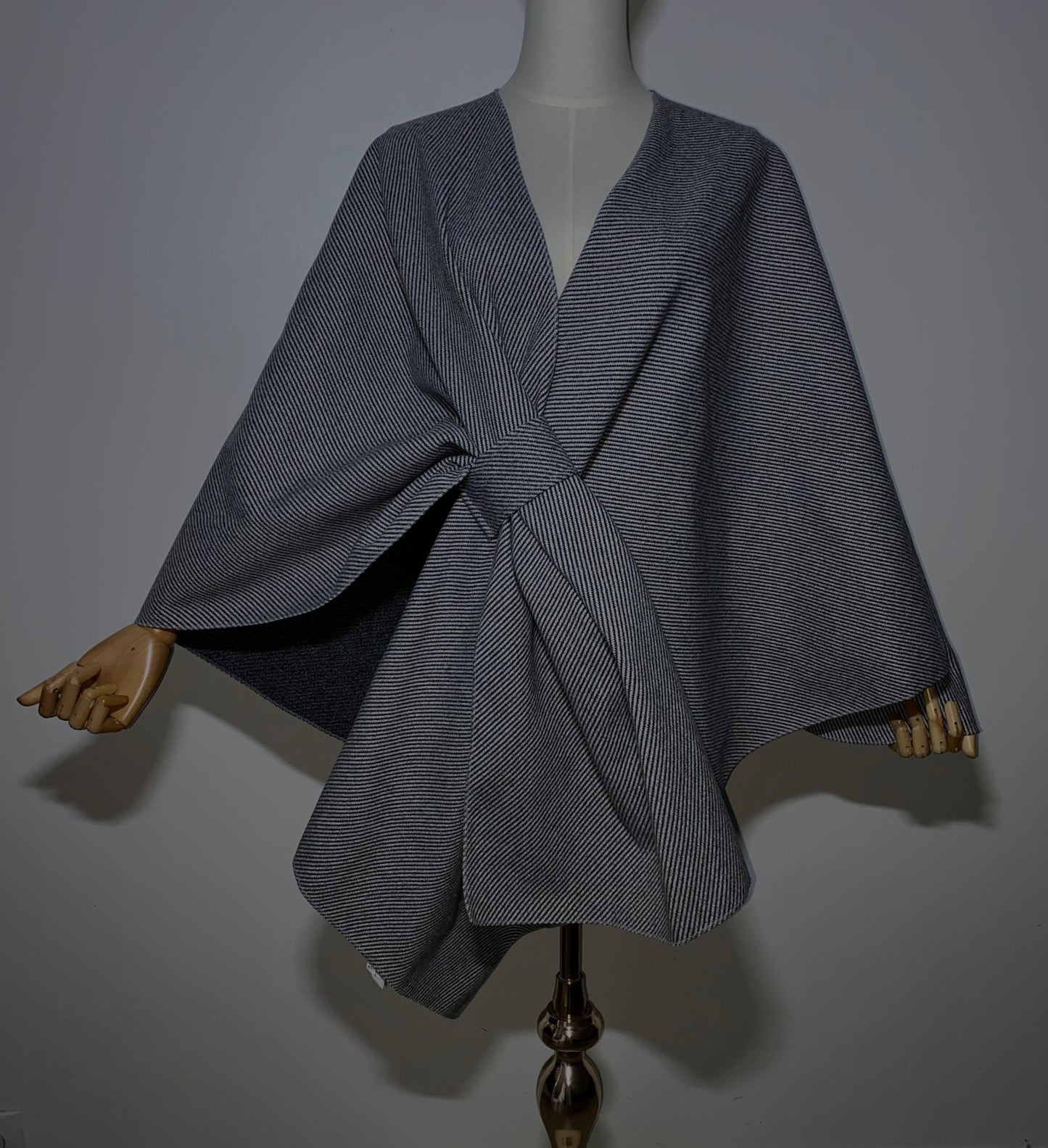 Poncho côtelé avec noeud - gris